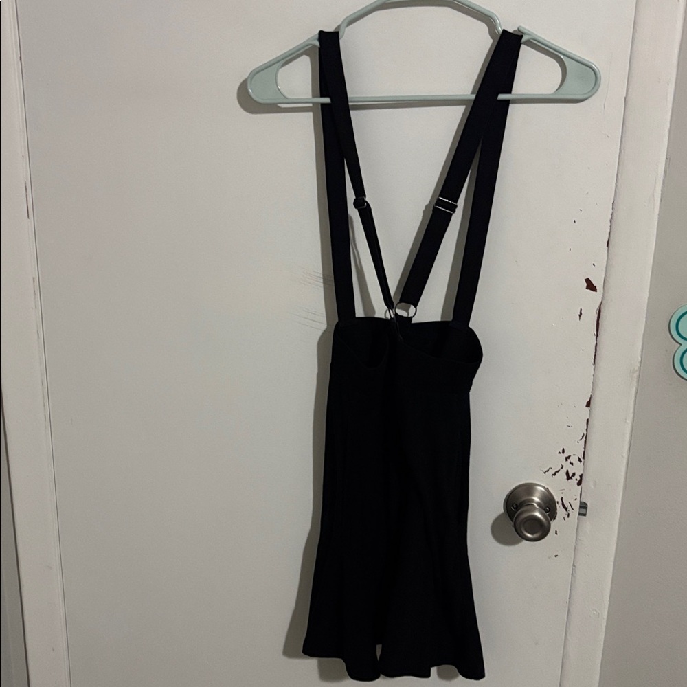 Junior's L Hot Topic Suspender Skater Skirt Black WITH POCKETS - Picture 2 of 3